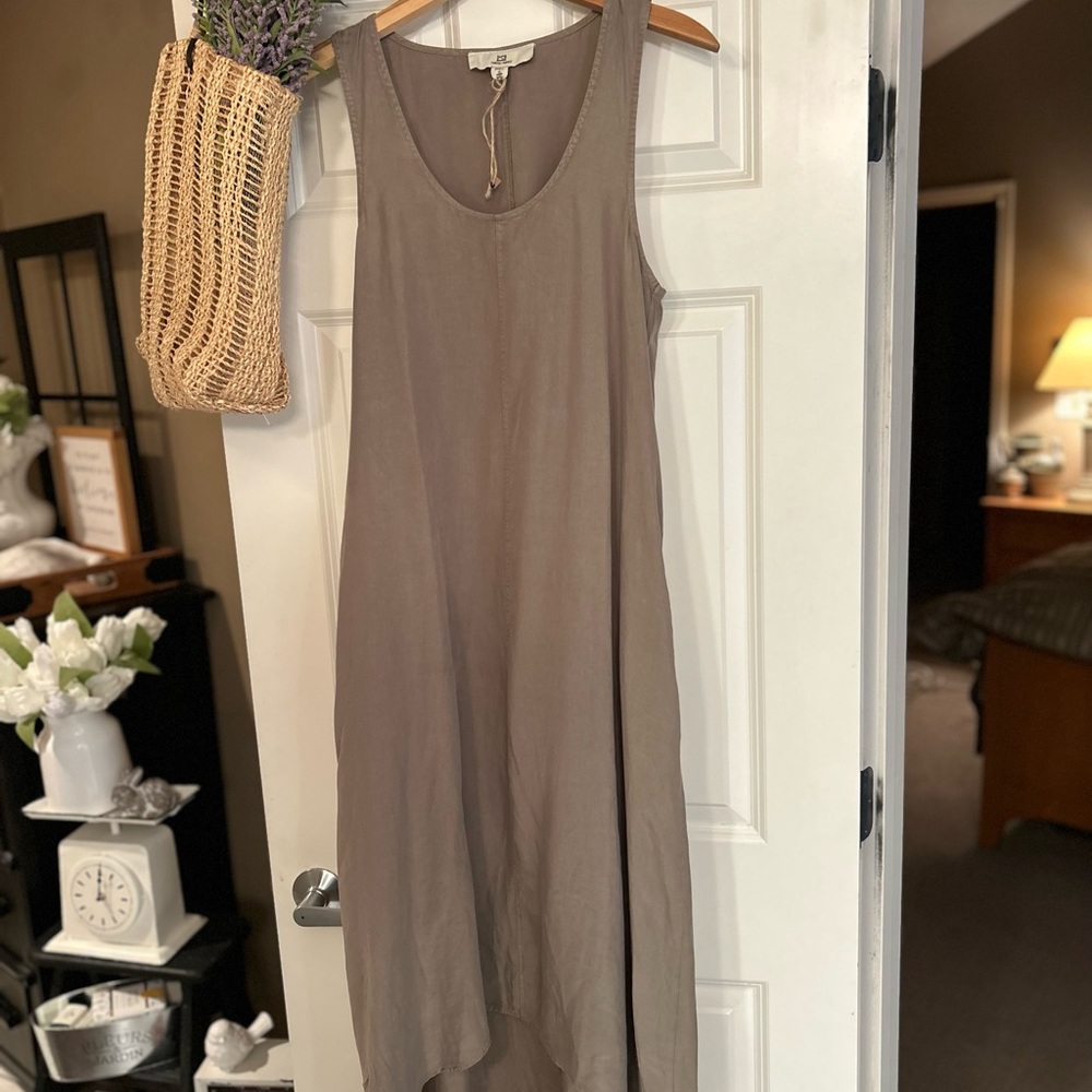 Thread and Supply maxi dress, high low hem, very soft S